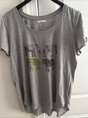 Maurices Gray Tee with Pink, Green and Purple Elephant Motif